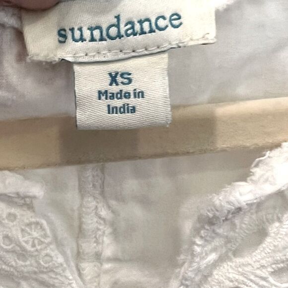 Sundance v-neck flutter sleeve white t shirt w eyelet - Picture 7 of 9